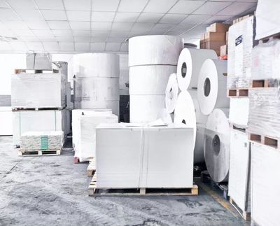 景寧青年企業(yè)家為新和縣實驗中學(xué)捐贈價值1萬余元印刷物資