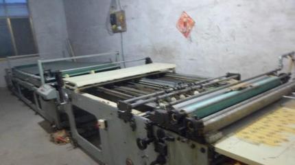 山東閑置印刷設備處理_工廠更新設備處理半自動貼面機_山東閑置資產處理_Feijiu網(中國廢舊物資網)